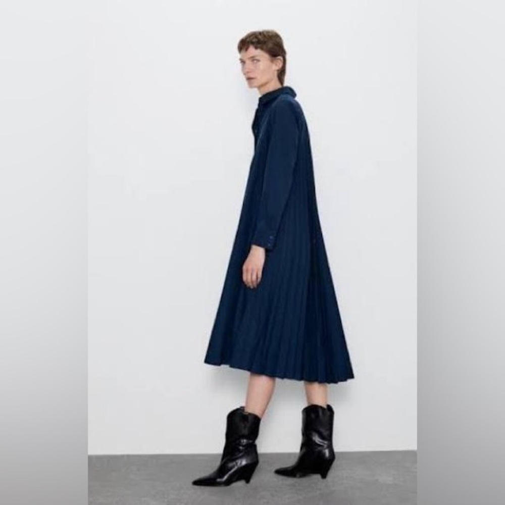 ZARA Pleated Back Midi Shirt Dress with Button Front in Navy Blue Size S - Picture 2 of 8